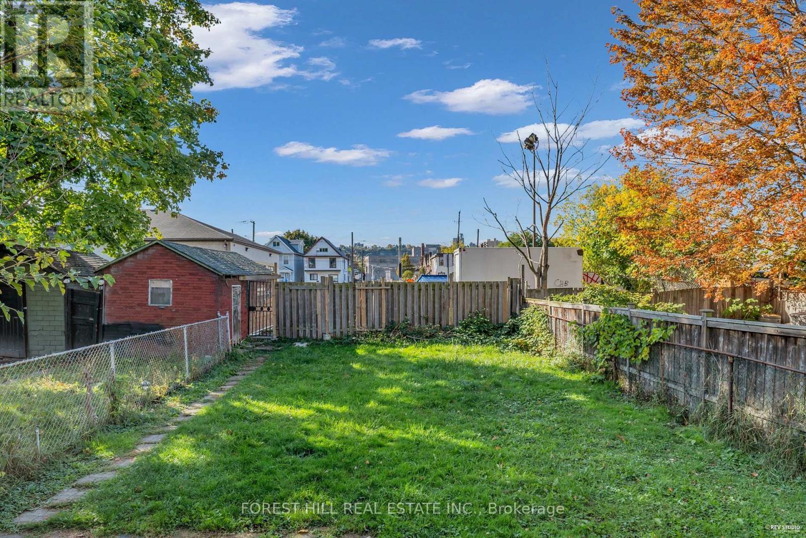 22 Harvey Street, Hamilton (Gibson), Ontario  L8L 2L8 - Photo 46 - X12446478