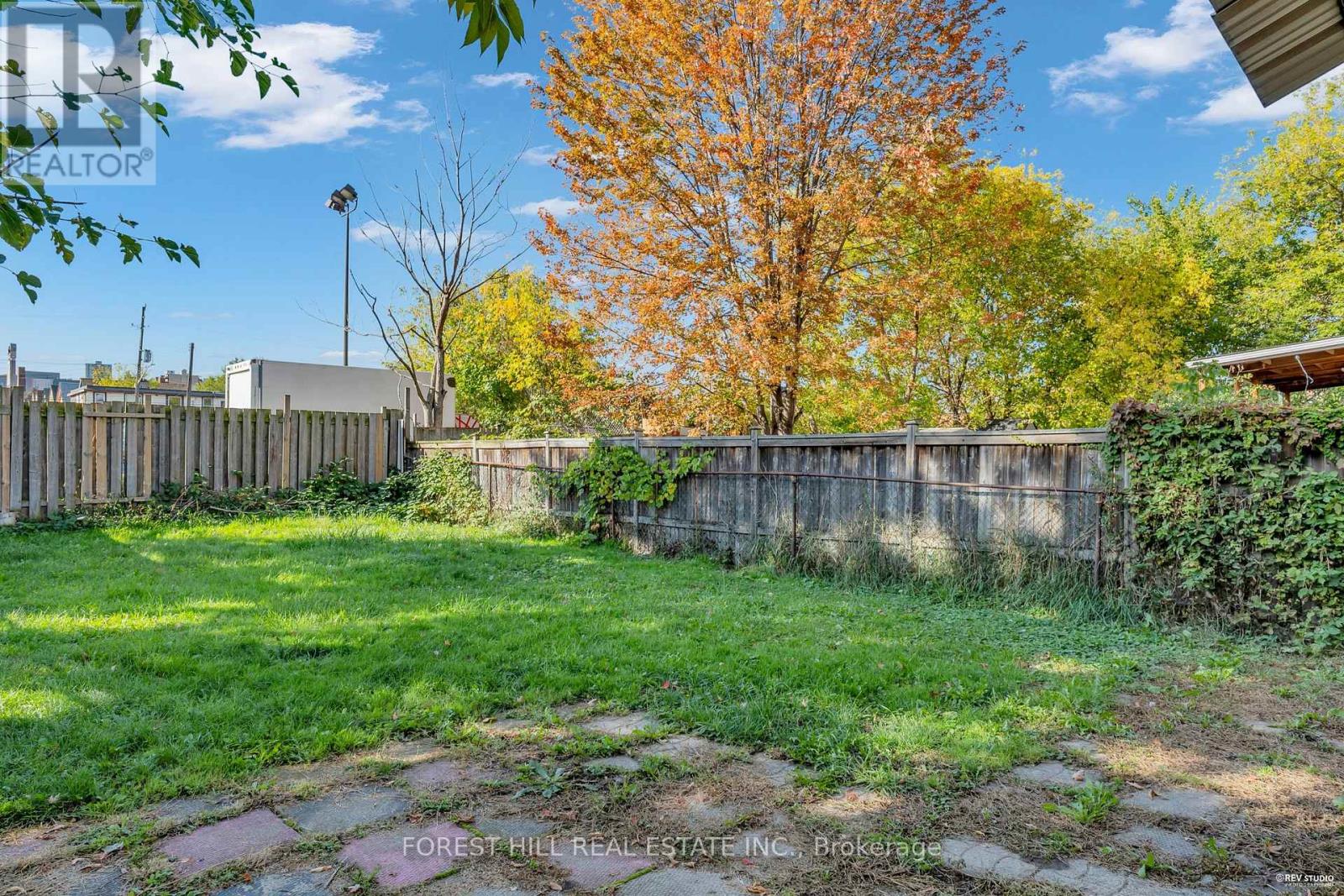 22 Harvey Street, Hamilton (Gibson), Ontario  L8L 2L8 - Photo 45 - X12446478