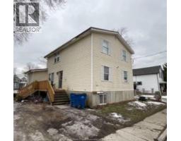 24 FOSTER STREET, Chatham, Ontario