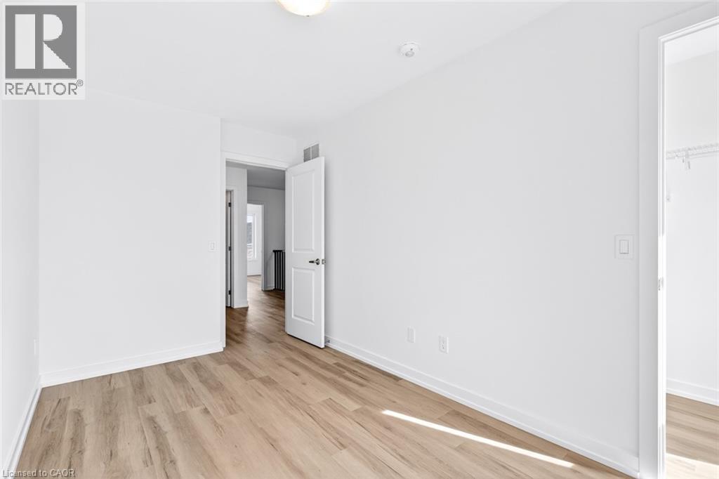 70 Kenesky Drive Unit# 36, Waterdown, Ontario  L0R 2H7 - Photo 36 - 40781370