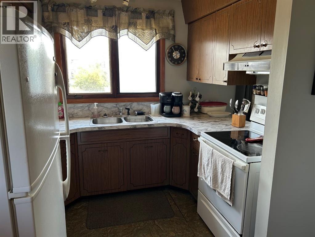 4912 49 Street, Hardisty, Alberta  T0B 1V0 - Photo 5 - A2240602