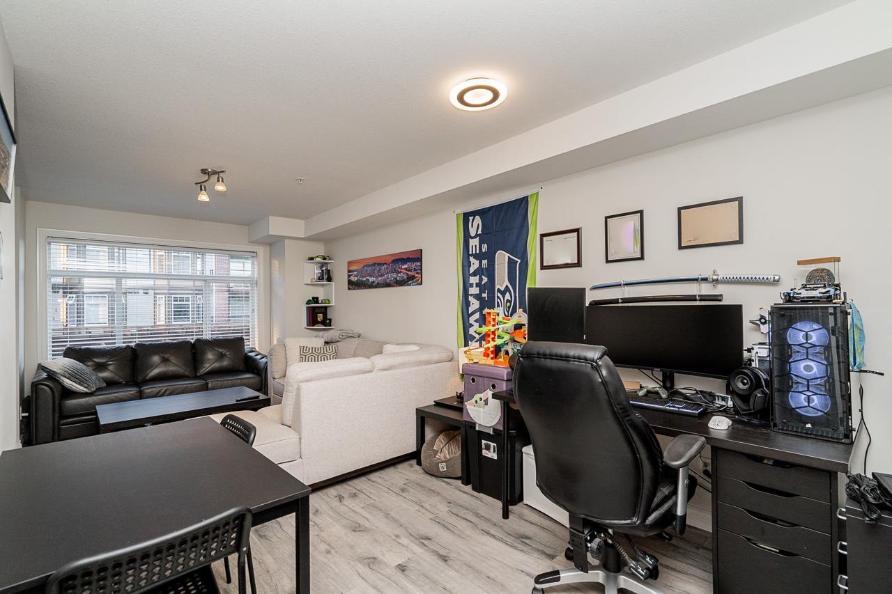 215 5650 201a Street, Langley, British Columbia V3A 0B3 - Photo 11 - R3060855