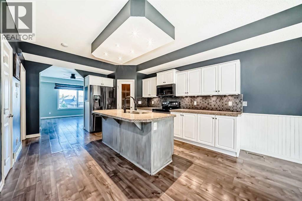 155 Crawford Drive, Cochrane, Alberta  T4C 2G7 - Photo 4 - A2262858