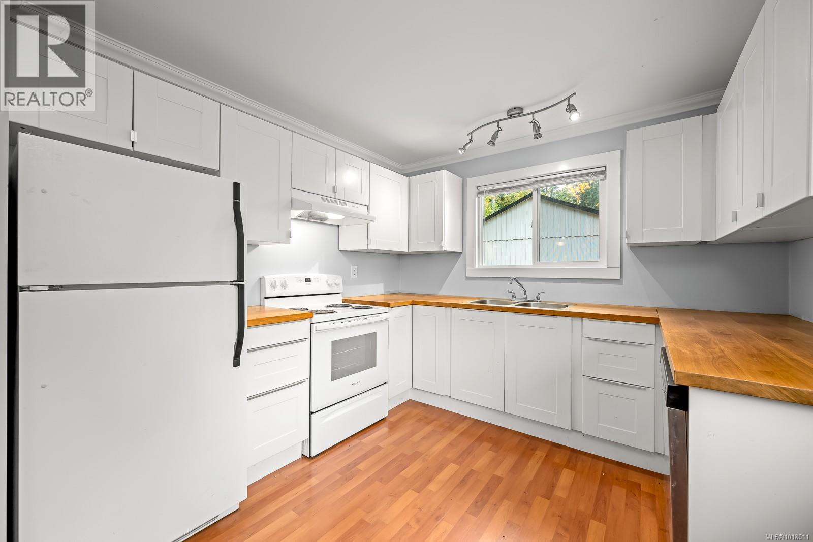 65 Taylor Way, Campbell River, British Columbia  V9W 3A7 - Photo 10 - 1018011