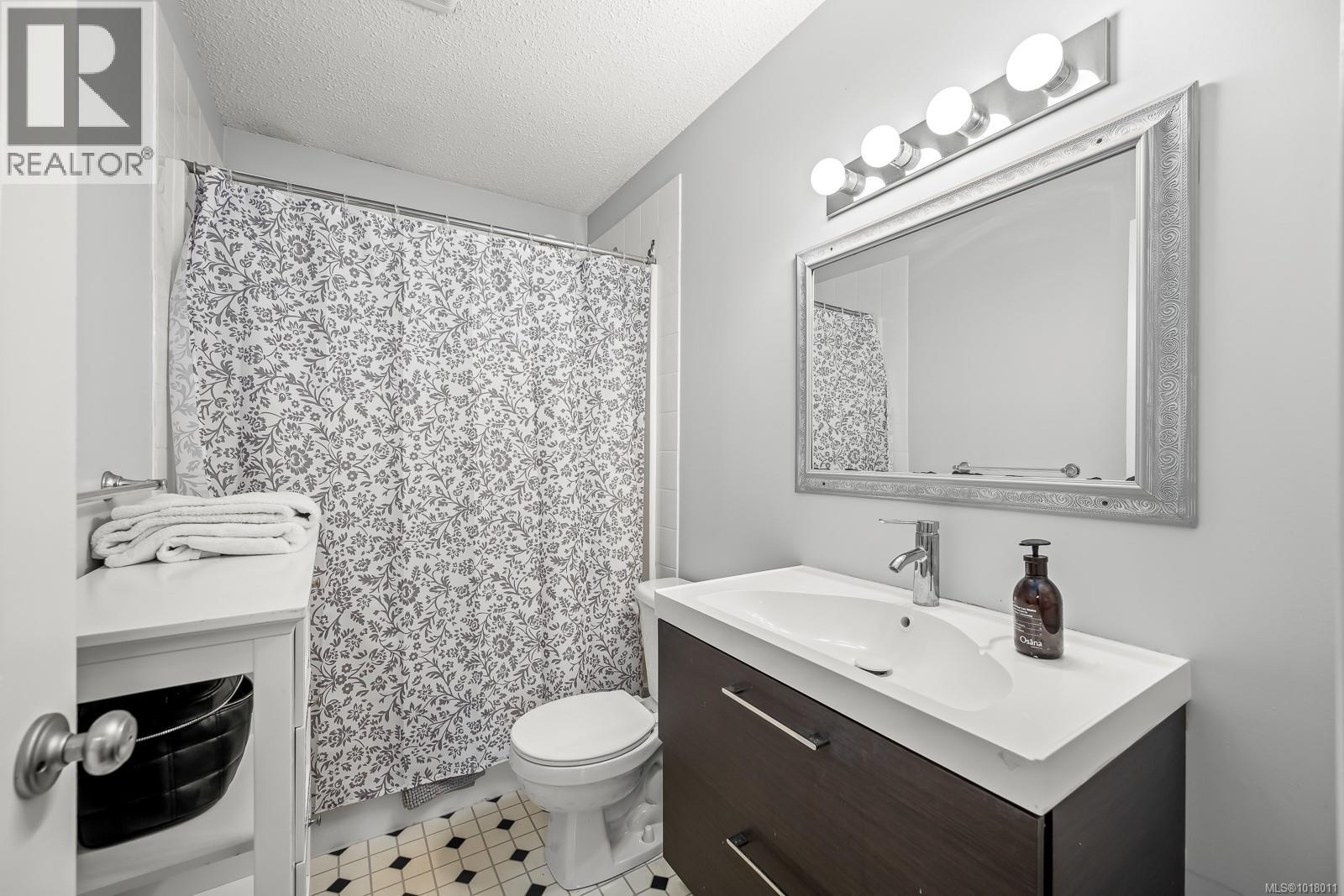 65 Taylor Way, Campbell River, British Columbia  V9W 3A7 - Photo 26 - 1018011