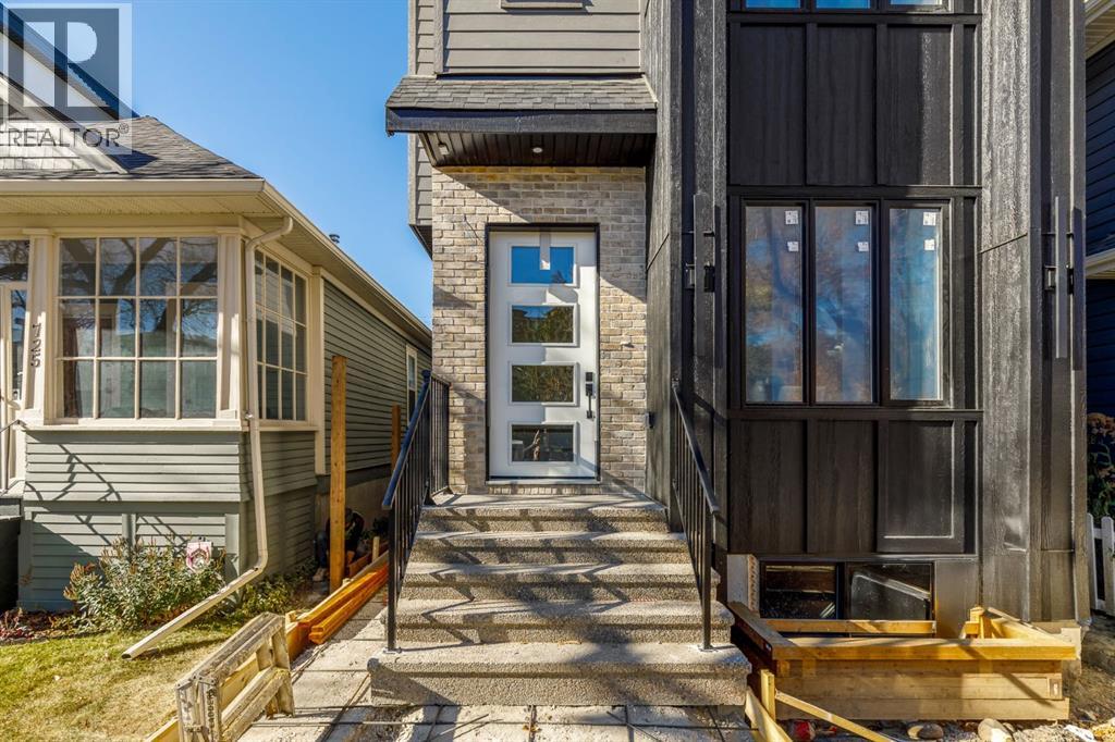 727 15 Street Nw, Calgary, Alberta  T2N 2B3 - Photo 4 - A2264155