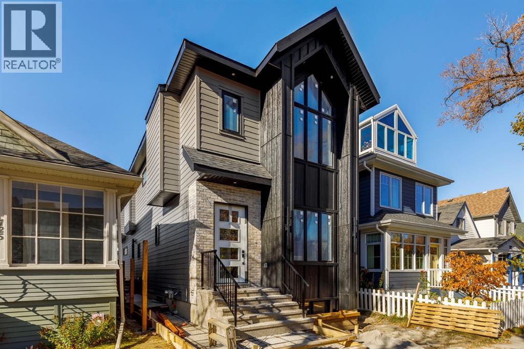 727 15 Street Nw, Calgary, Alberta  T2N 2B3 - Photo 2 - A2264155