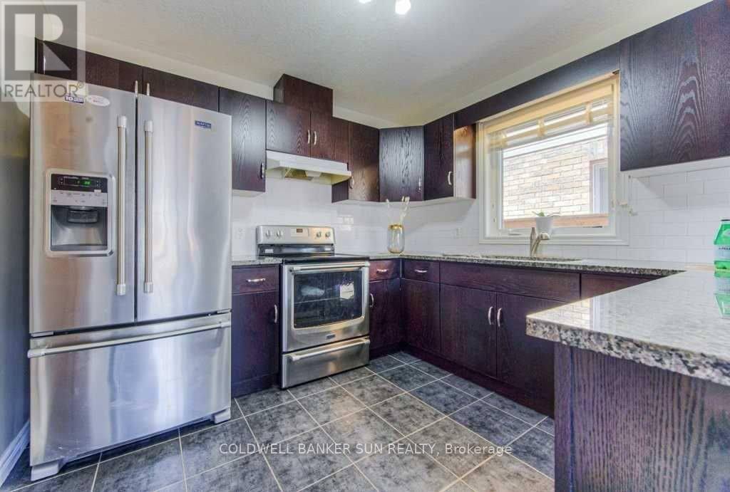 1365 Caen Avenue, Woodstock, Ontario  N4T 0J3 - Photo 5 - X12303577