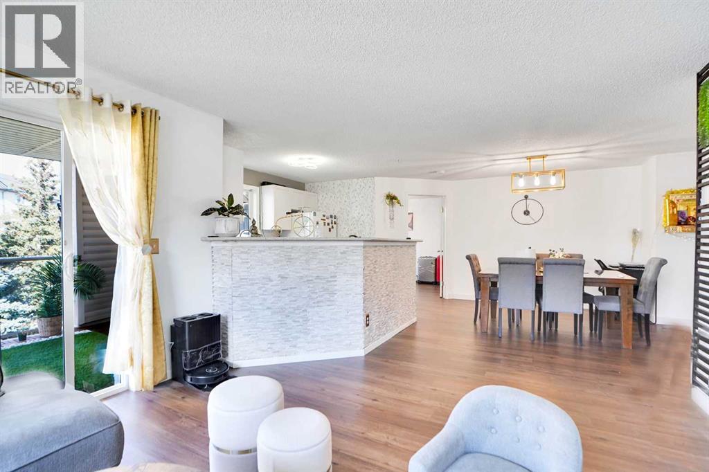 301, 6000 Somervale Court SW, Calgary, Alberta