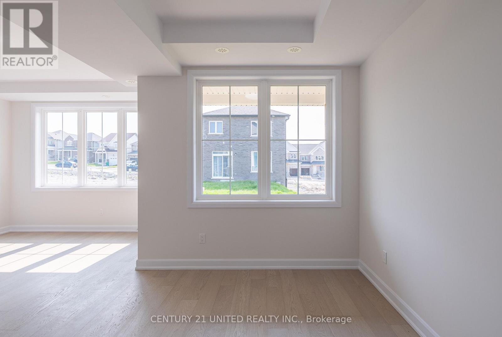 307 Mullighan Gardens, Peterborough, Ontario  K9K 0H2 - Photo 4 - X12476581