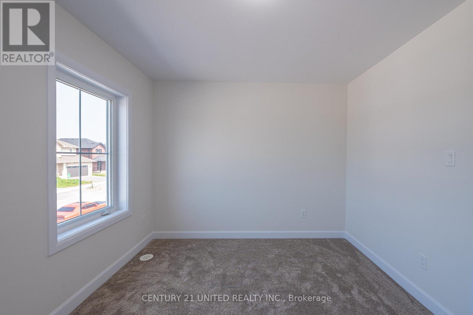 307 Mullighan Gardens, Peterborough, Ontario  K9K 0H2 - Photo 9 - X12476581