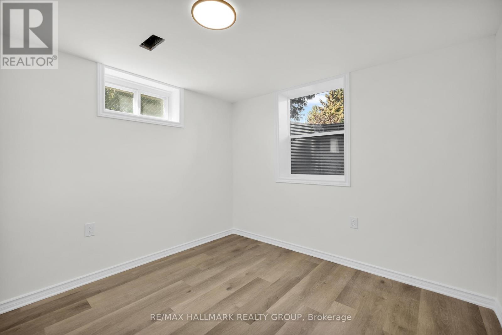 26 Spring Garden Avenue, Ottawa, Ontario  K2G 3B4 - Photo 34 - X12468405
