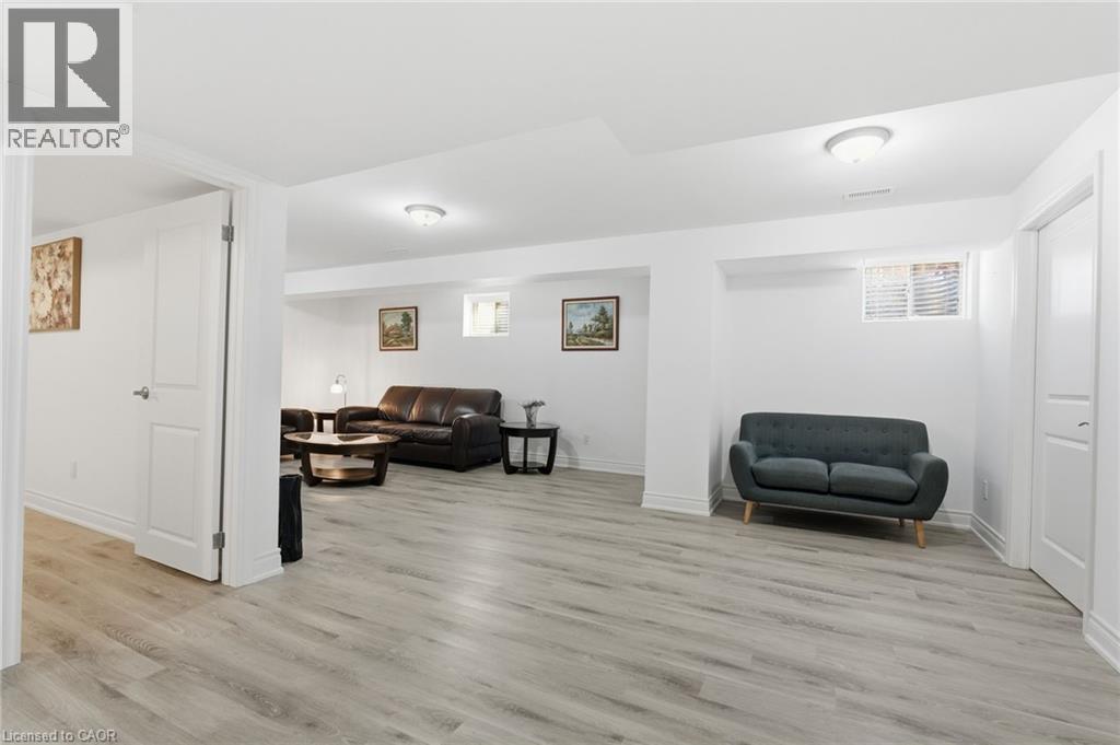 4 Ellis Avenue, St. Catharines, Ontario  L2P 0E6 - Photo 22 - 40779473