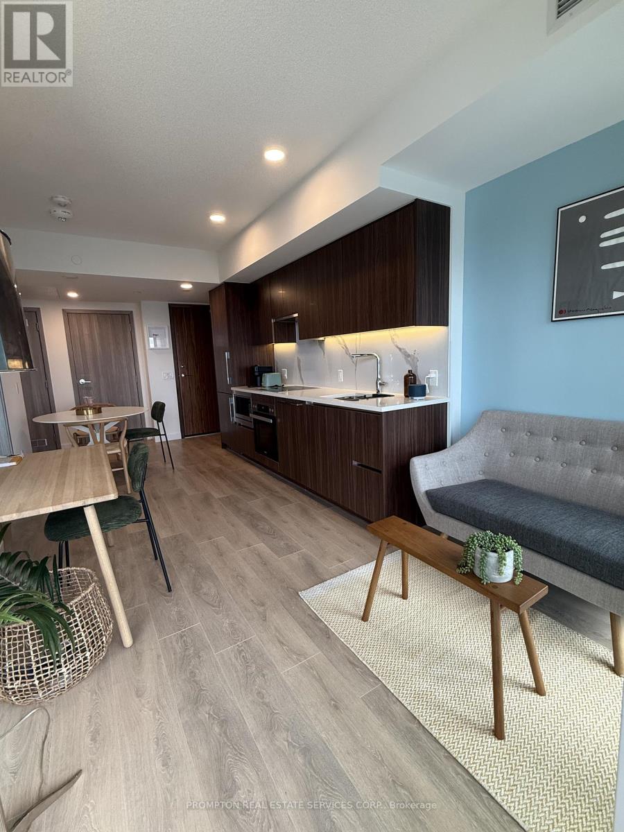 4715 - 3 Concord Cityplace Way, Toronto, Ontario  M5V 0X4 - Photo 10 - C12476451