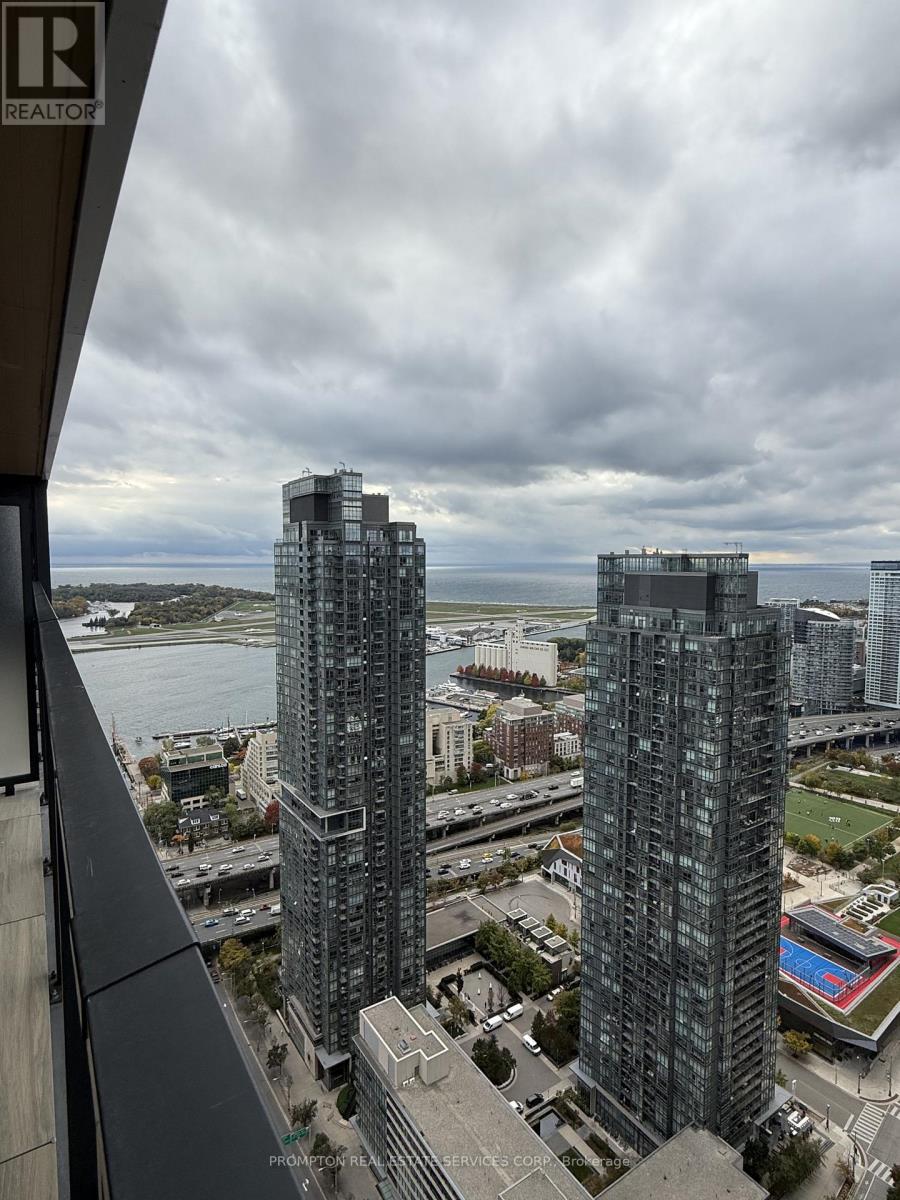 4715 - 3 Concord Cityplace Way, Toronto, Ontario  M5V 0X4 - Photo 22 - C12476451
