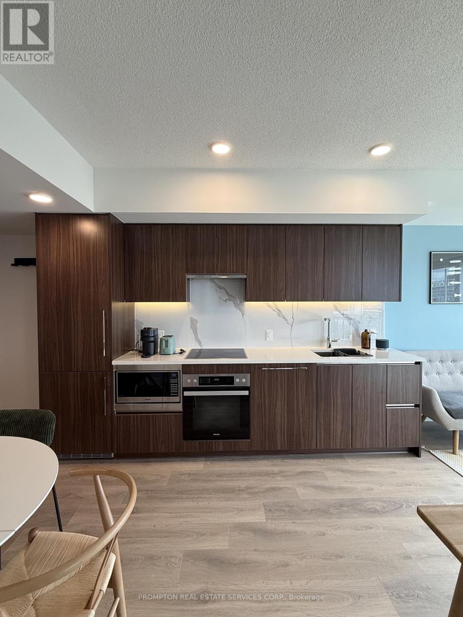 4715 - 3 Concord Cityplace Way, Toronto, Ontario  M5V 0X4 - Photo 6 - C12476451