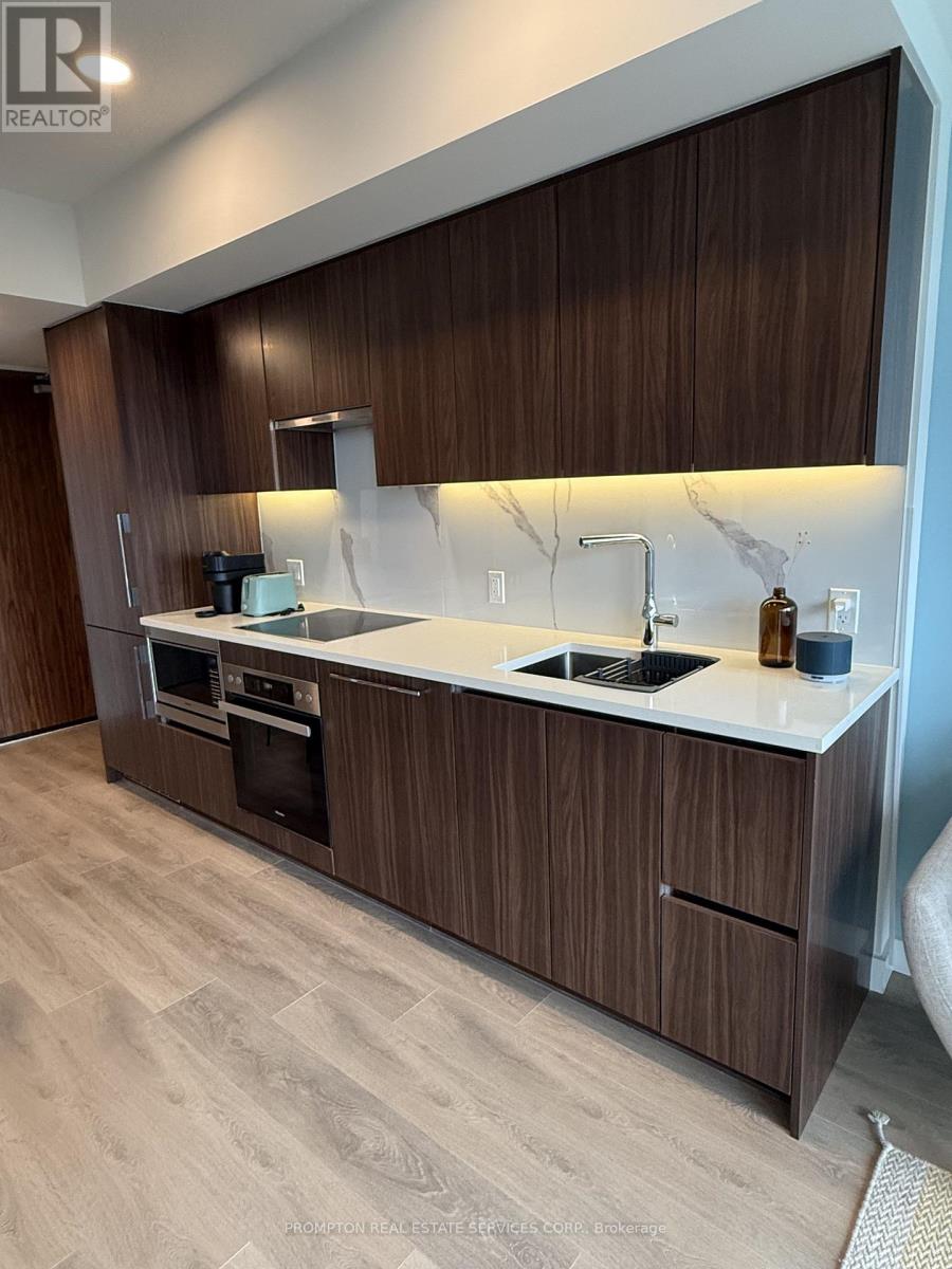 4715 - 3 Concord Cityplace Way, Toronto, Ontario  M5V 0X4 - Photo 7 - C12476451
