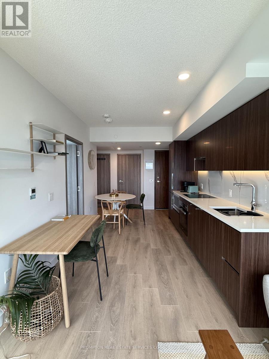 4715 - 3 Concord Cityplace Way, Toronto, Ontario  M5V 0X4 - Photo 8 - C12476451