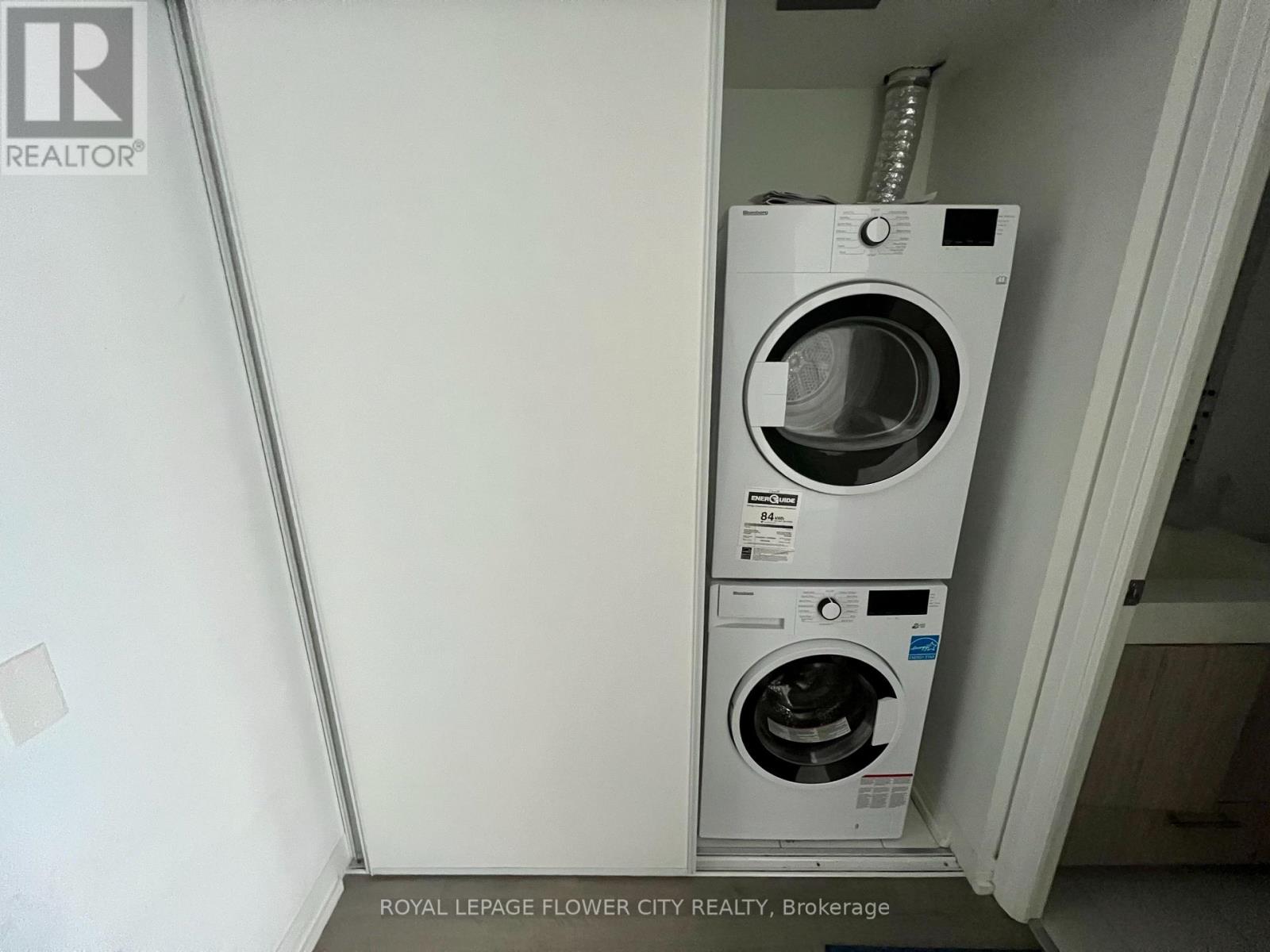 1619 - 251 Jarvis Street, Toronto, Ontario  M5B 0C3 - Photo 3 - C12476504