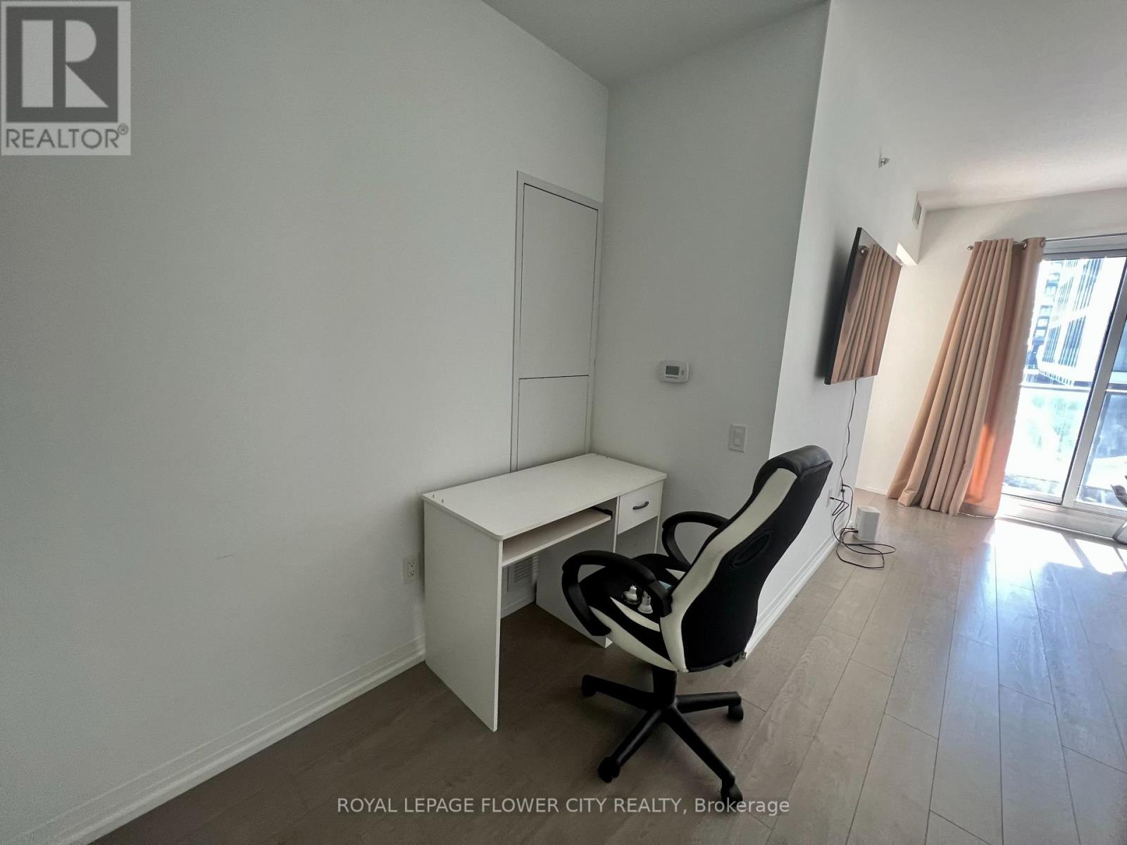 1619 - 251 Jarvis Street, Toronto, Ontario  M5B 0C3 - Photo 4 - C12476504