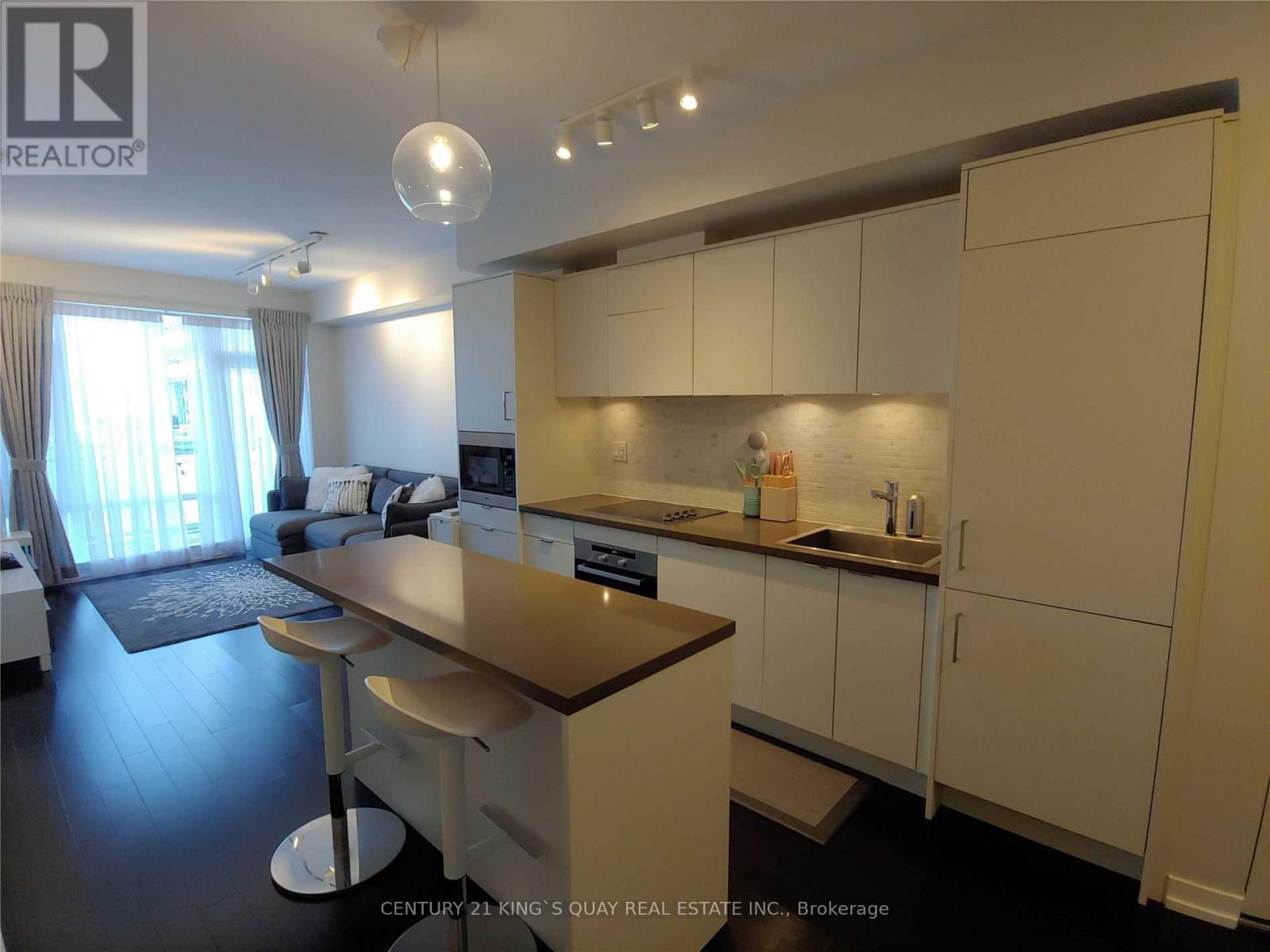 804 - 21 Widmer Street, Toronto, Ontario  M5V 0B8 - Photo 6 - C12476540