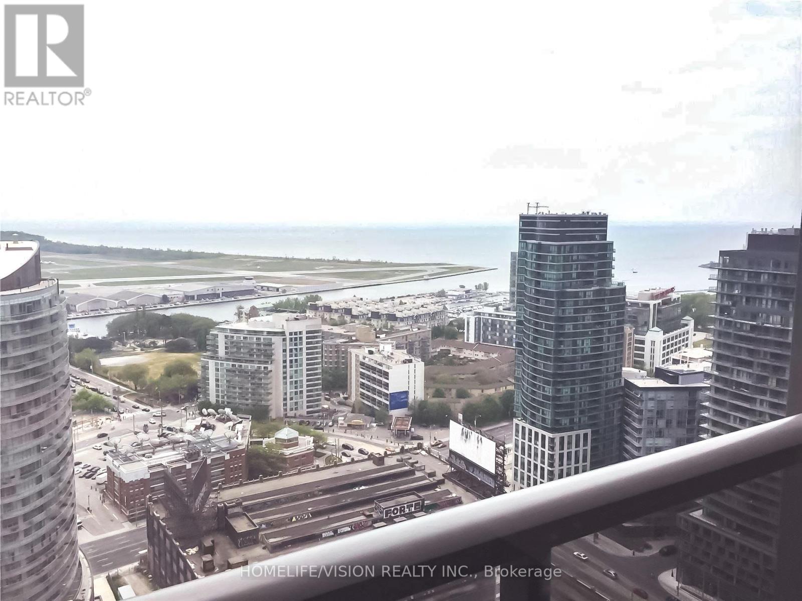 3905 - 85 Queens Wharf Road, Toronto, Ontario  M5V 0J9 - Photo 9 - C12476559