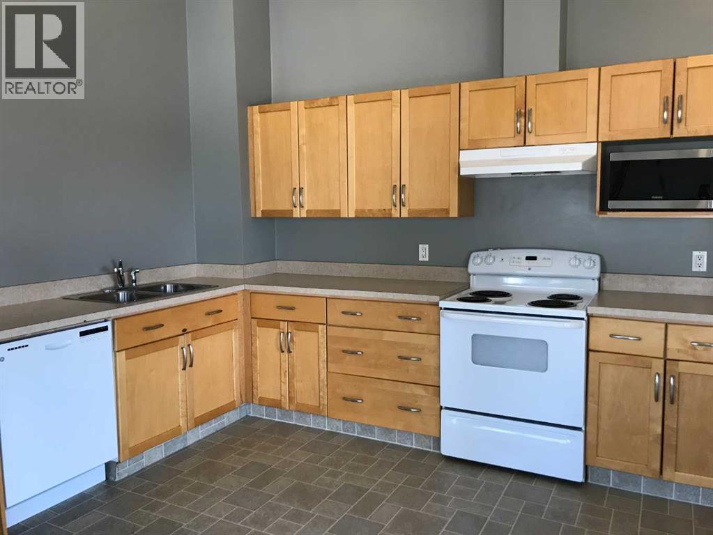 Property at 10237 120A Avenue image 4