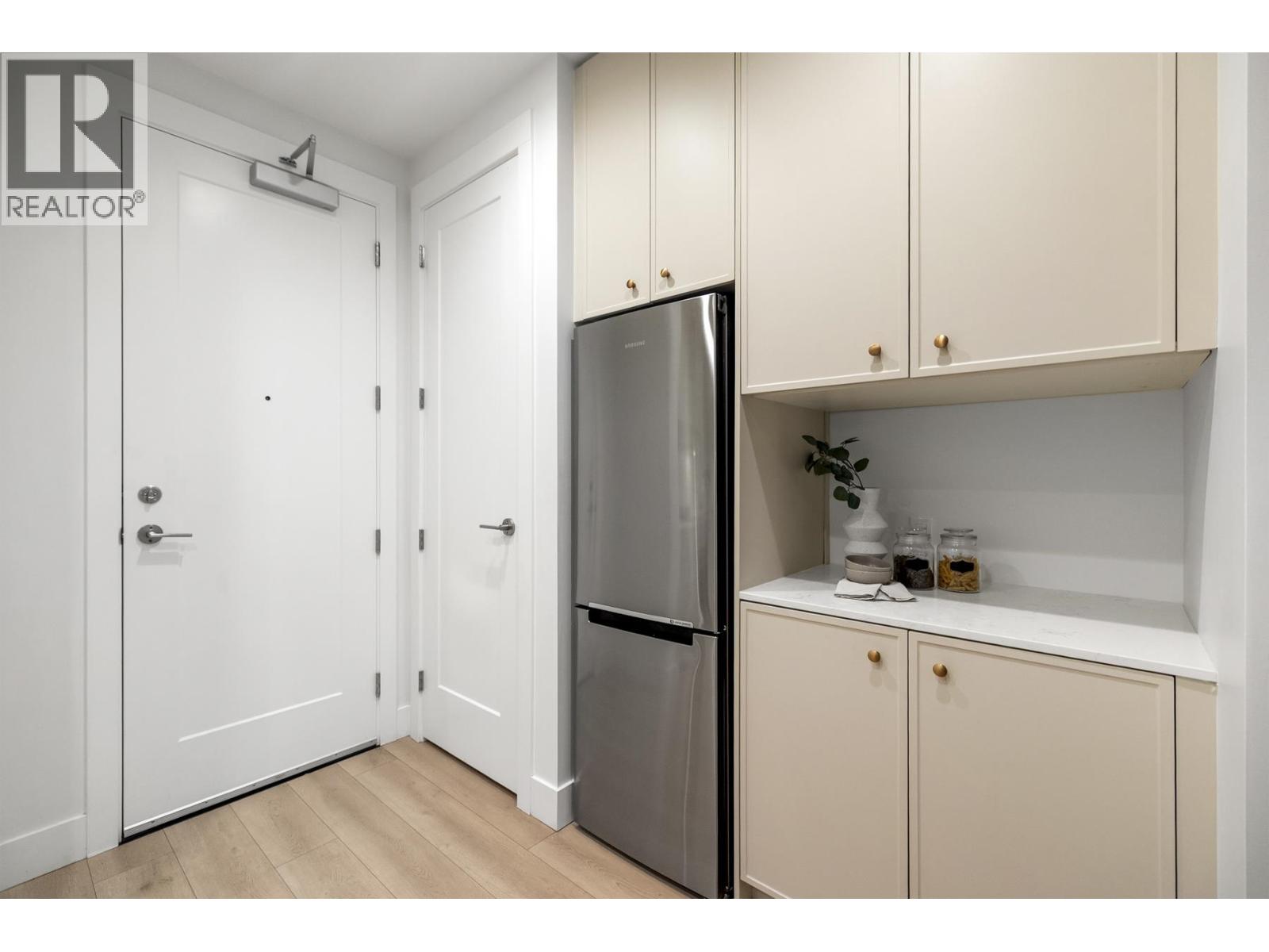 109 708 Edgar Avenue, Coquitlam, British Columbia  V3K 2J4 - Photo 6 - R3060999