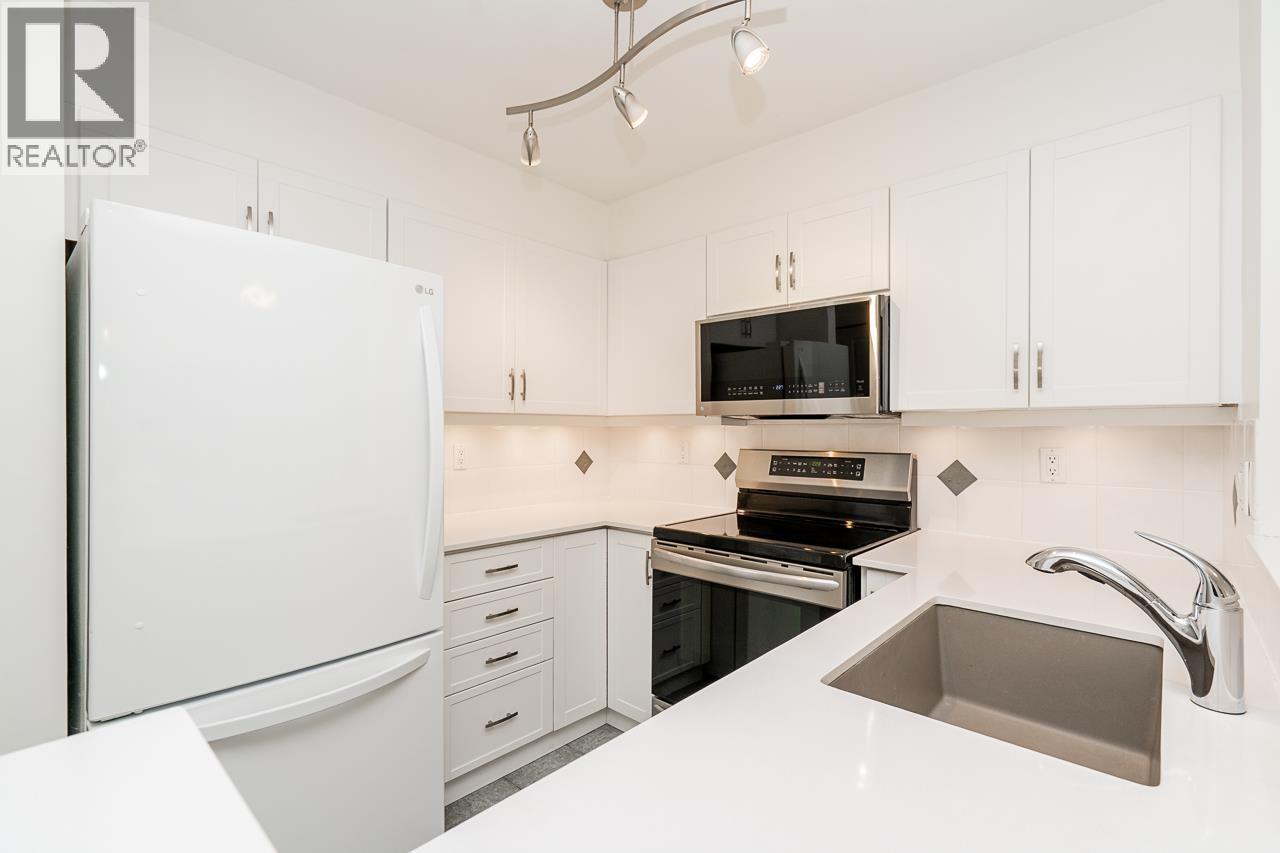 106 2575 W 4th Avenue, Vancouver, British Columbia  V6K 1P5 - Photo 13 - R3061009