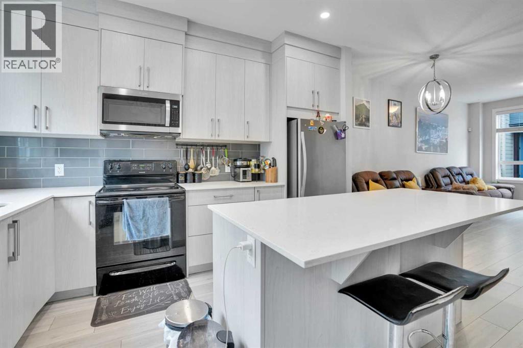 318 Redstone Crescent Ne, Calgary, Alberta  T3N 1M4 - Photo 4 - A2261472