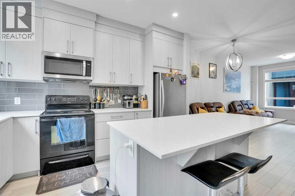 318 Redstone Crescent Ne, Calgary, Alberta  T3N 1M4 - Photo 5 - A2261472