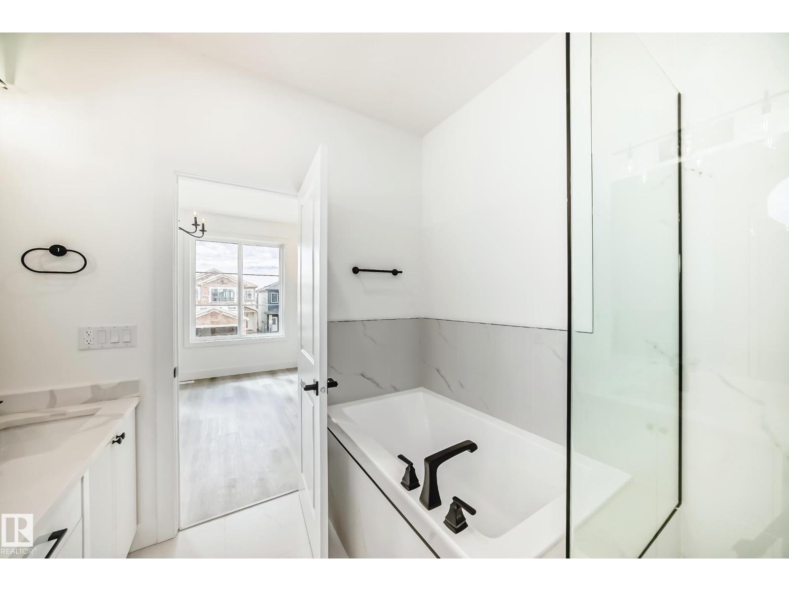 3518 42 Av, Beaumont, Alberta  T4X 3B3 - Photo 9 - E4463077