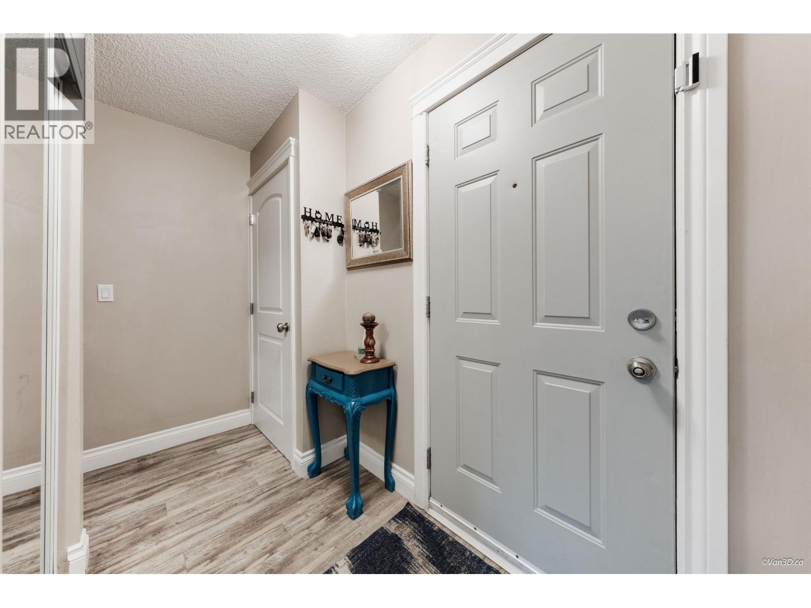 3010 Firbrook Place, Coquitlam, British Columbia  V3C 4B3 - Photo 6 - R3061006
