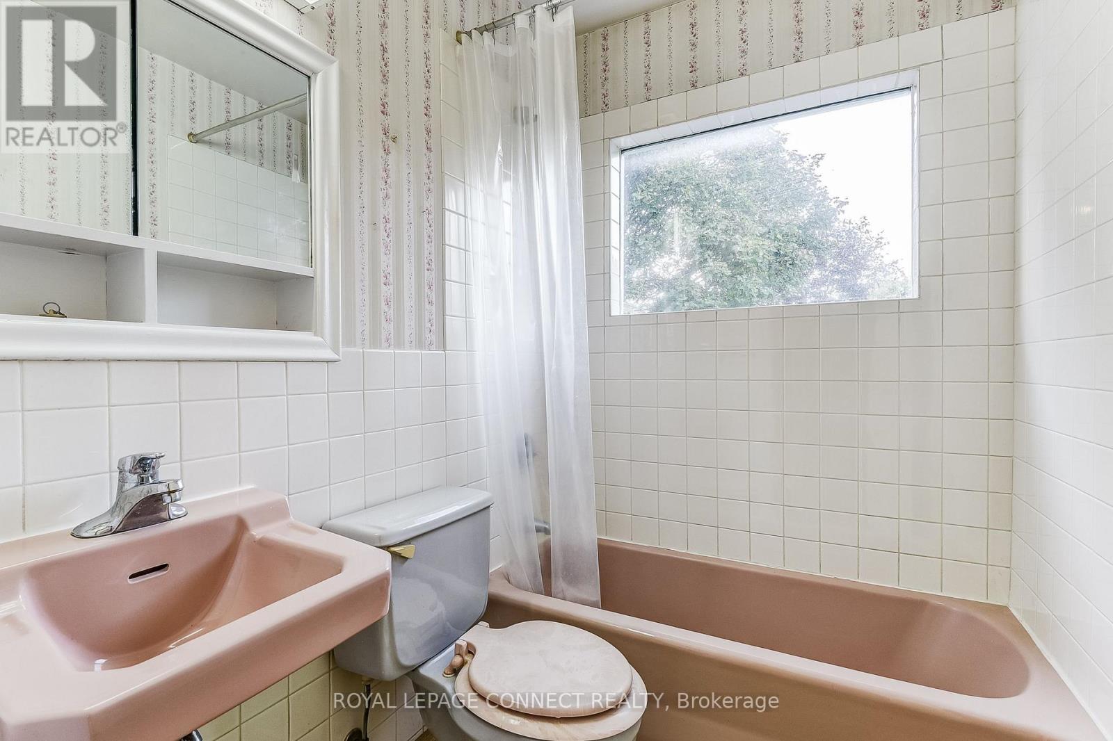 11 Waringstown Drive, Toronto, Ontario  M1R 4H2 - Photo 12 - E12476445
