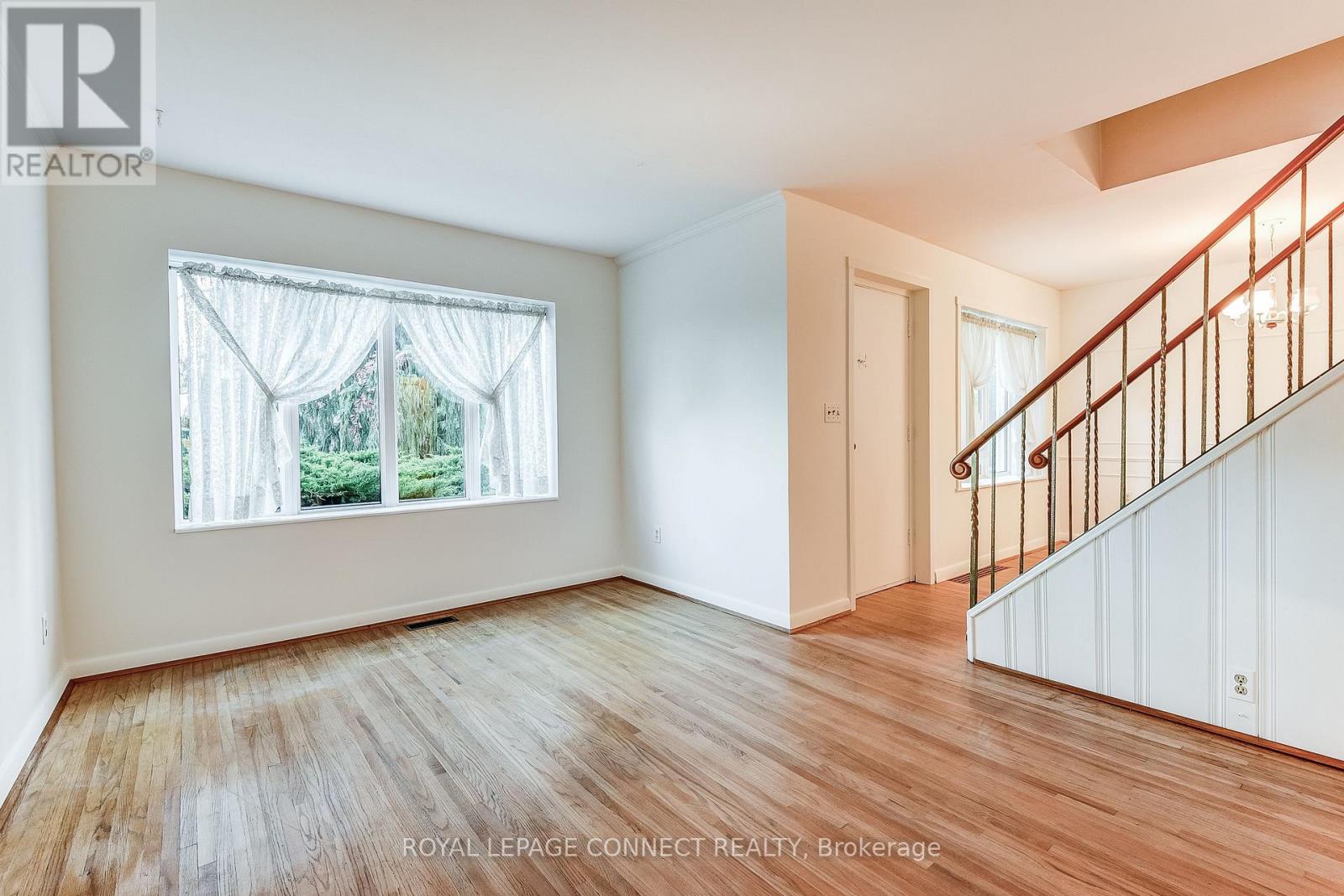 11 Waringstown Drive, Toronto, Ontario  M1R 4H2 - Photo 3 - E12476445