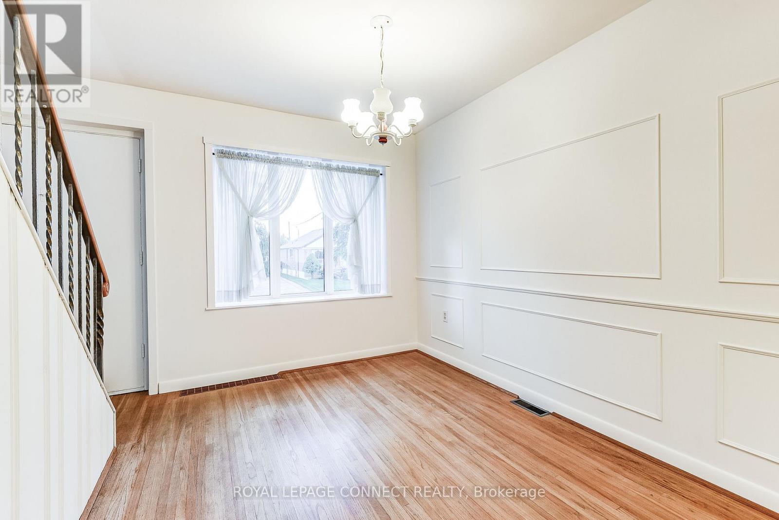 11 Waringstown Drive, Toronto, Ontario  M1R 4H2 - Photo 5 - E12476445