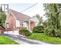 11 WARINGSTOWN DRIVE, Toronto, Ontario