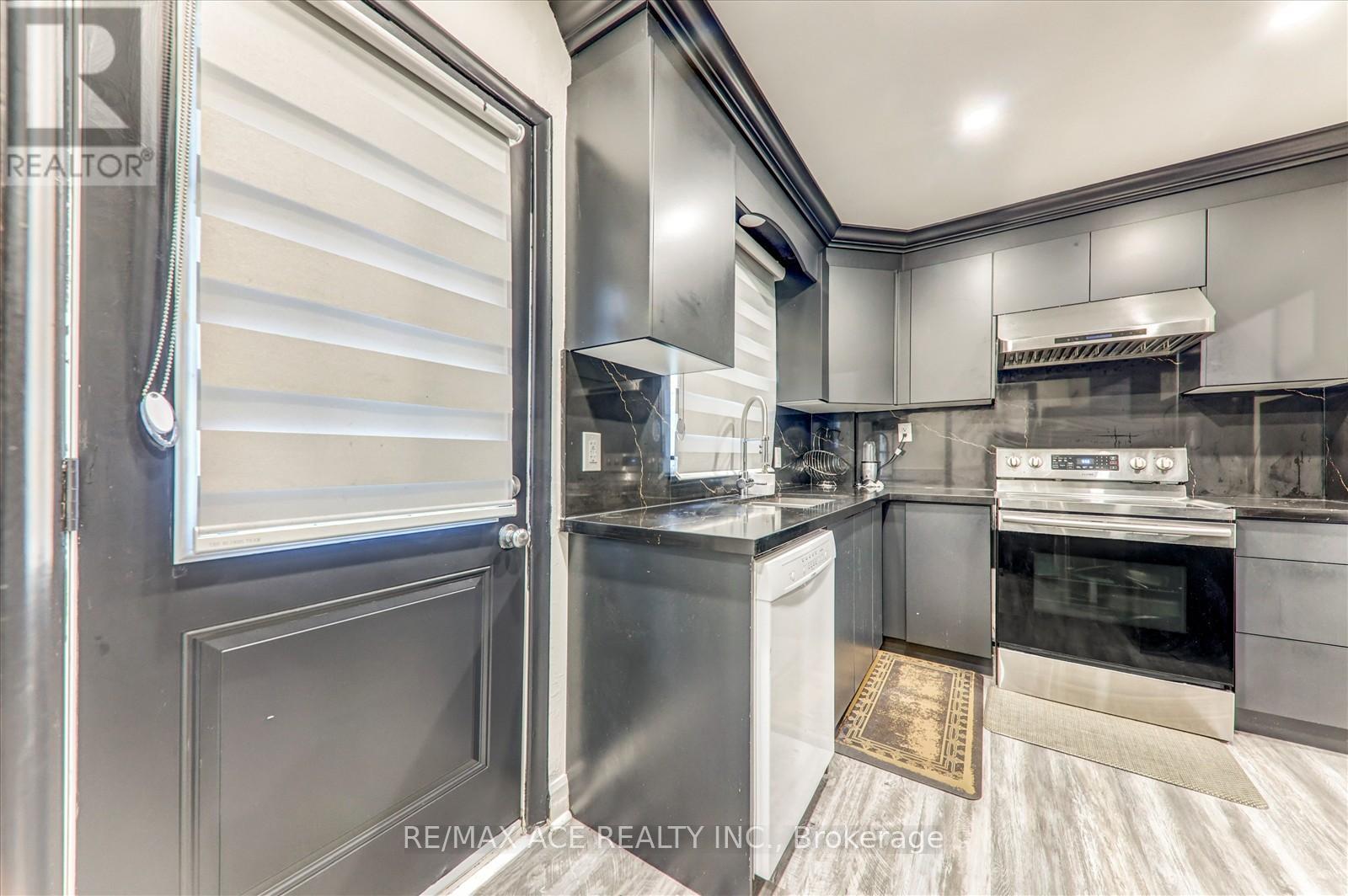 81 Grassmere Avenue, Oshawa, Ontario  L1H 3X5 - Photo 14 - E12476536