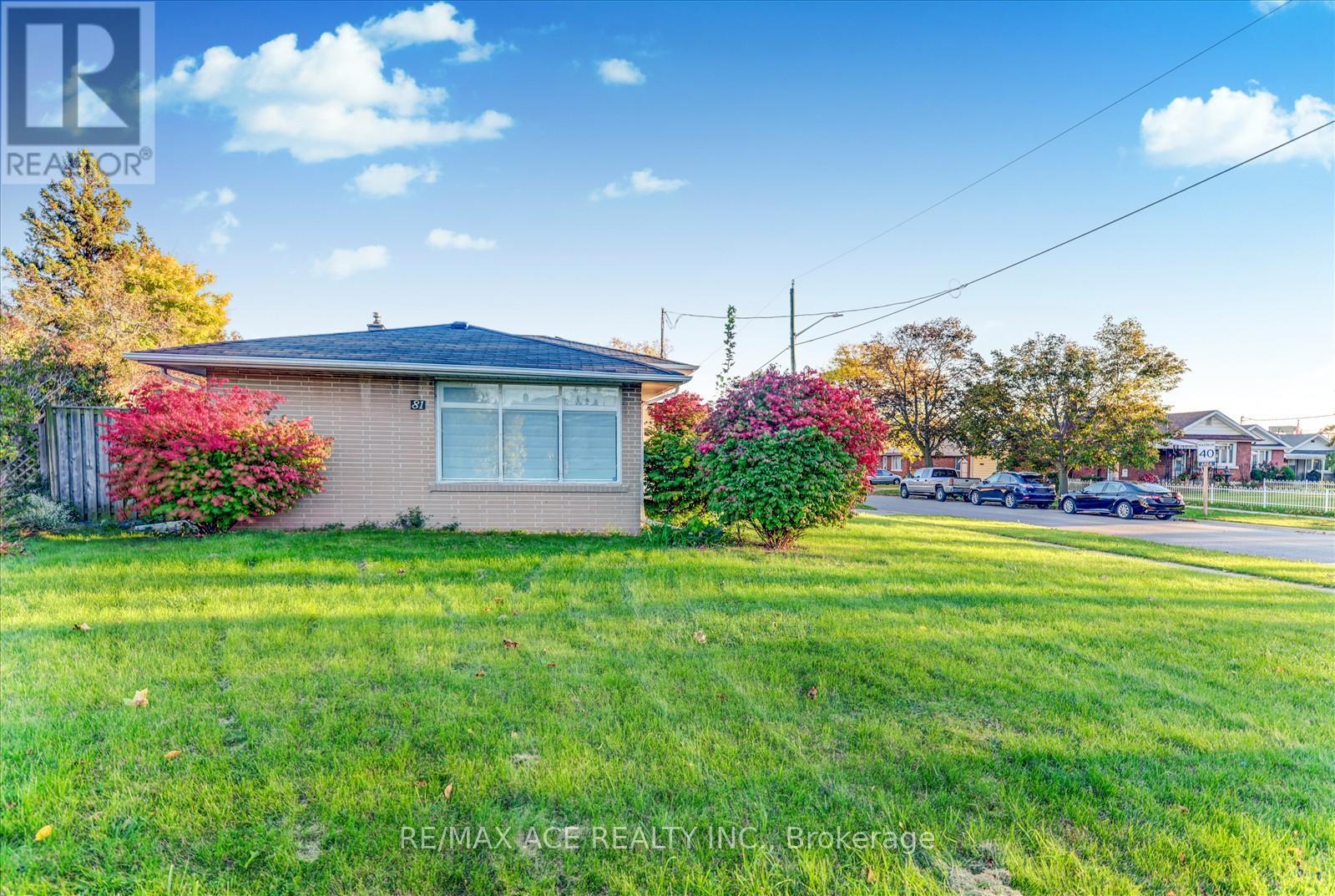 81 Grassmere Avenue, Oshawa, Ontario  L1H 3X5 - Photo 4 - E12476536