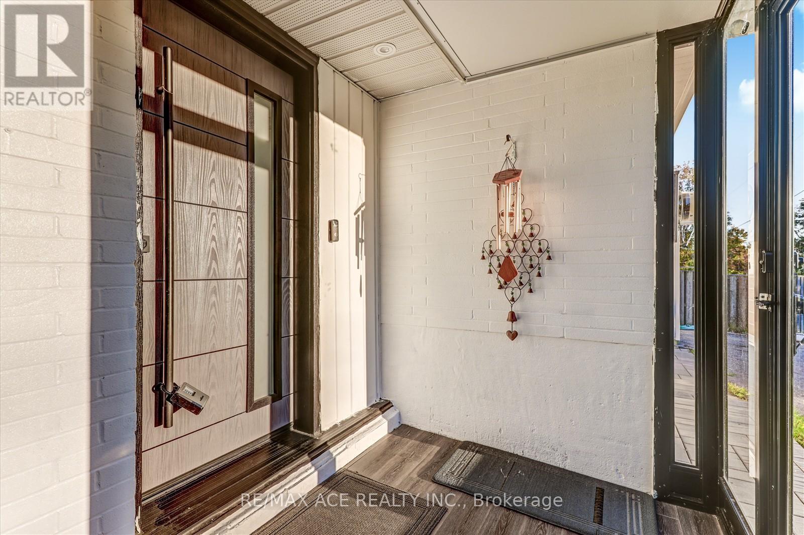 81 Grassmere Avenue, Oshawa, Ontario  L1H 3X5 - Photo 6 - E12476536