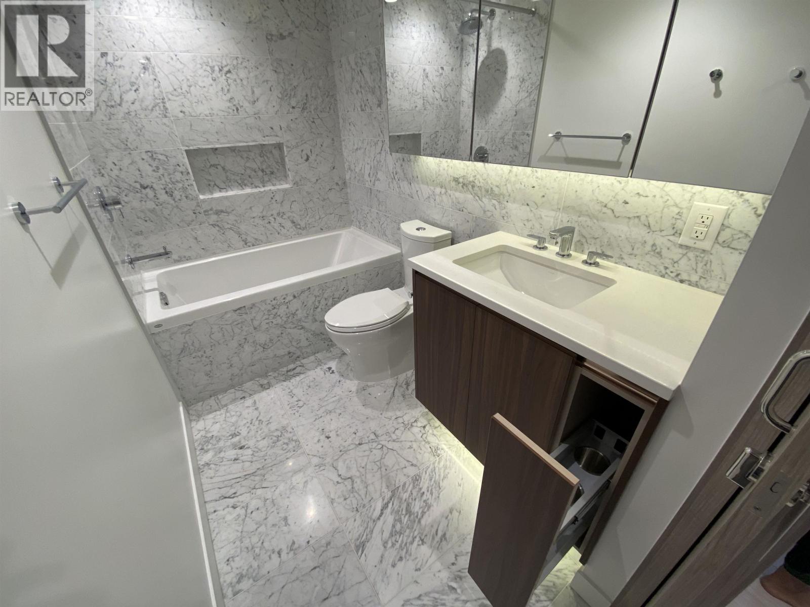 1106 1768 Cook Street, Vancouver, British Columbia  V5W 2N6 - Photo 10 - R3061013