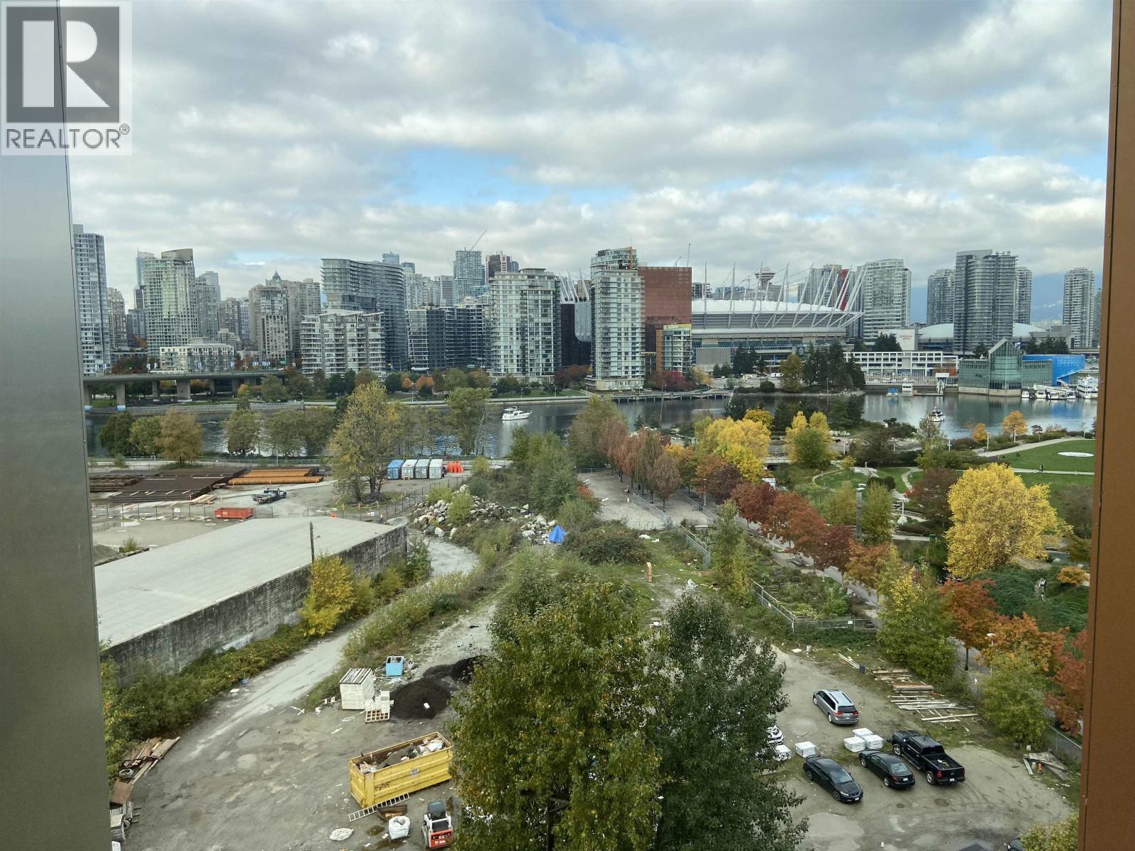 1106 1768 Cook Street, Vancouver, British Columbia  V5W 2N6 - Photo 2 - R3061013