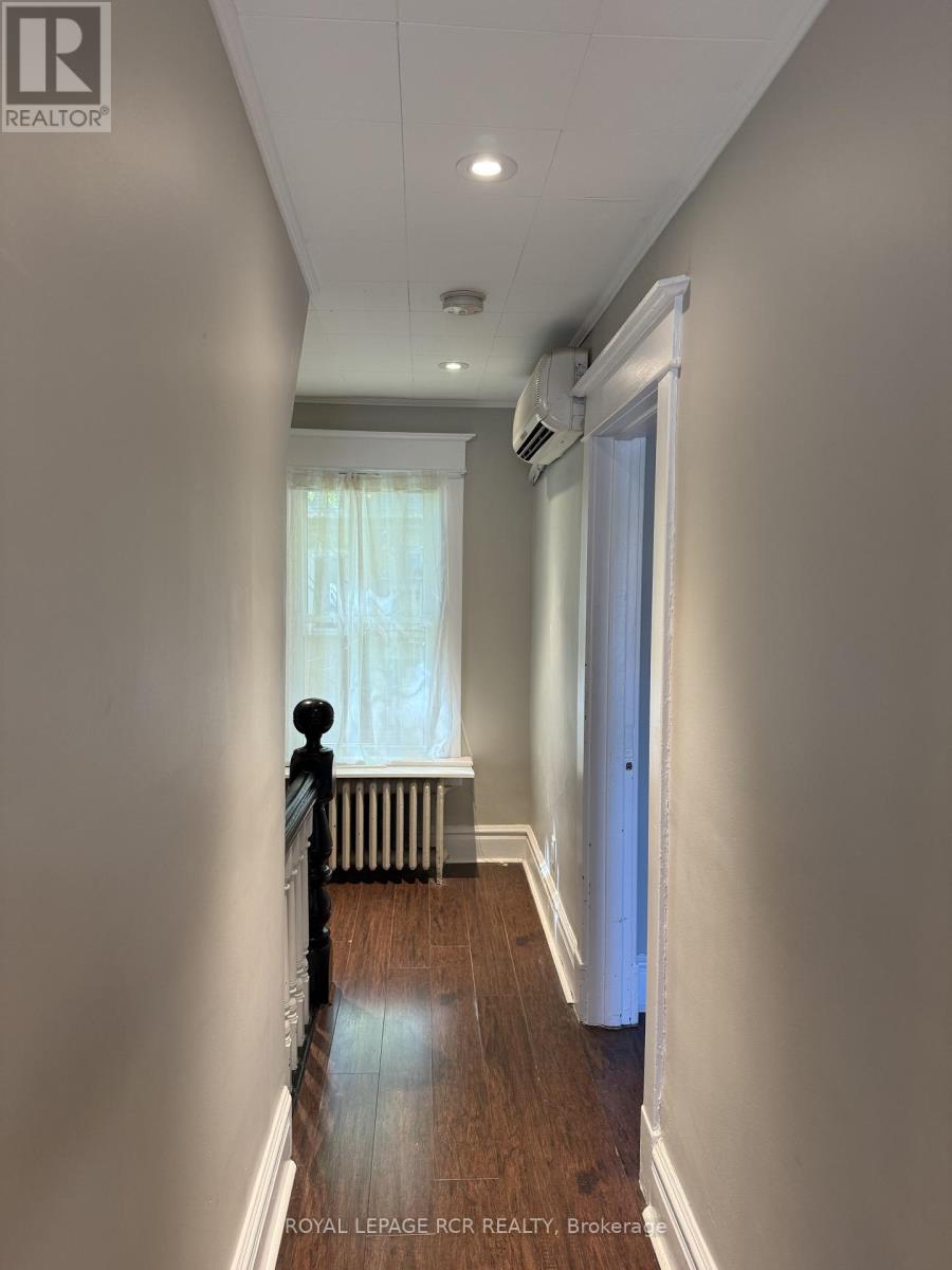 Upper Level - 69 King Street W, Caledon, Ontario  L7E 1A2 - Photo 10 - W12378035