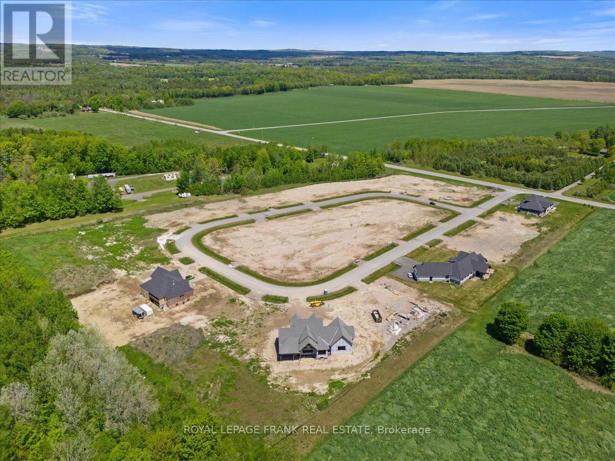 5422 Winfield Drive, Port Hope, Ontario  L1A 0G1 - Photo 2 - X12473188