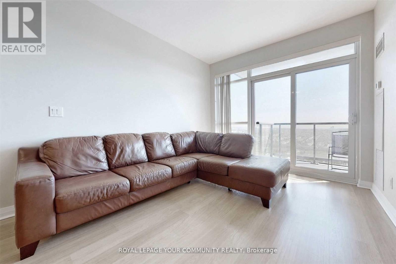 Lph01 - 55 Oneida Crescent, Richmond Hill, Ontario  L4B 0A1 - Photo 2 - N12476462