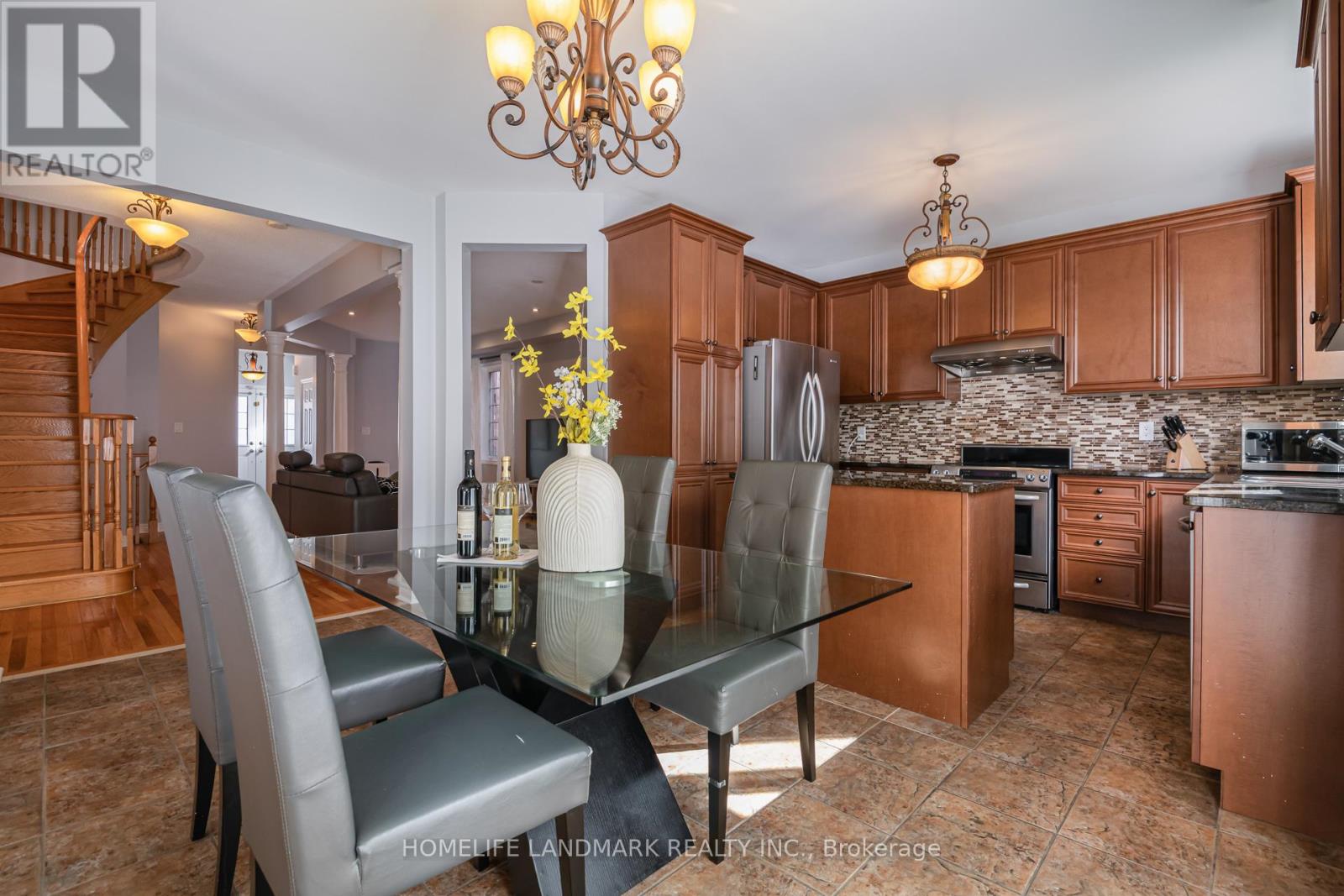 187 Colesbrook Road, Richmond Hill, Ontario  L4S 0C5 - Photo 14 - N12476476