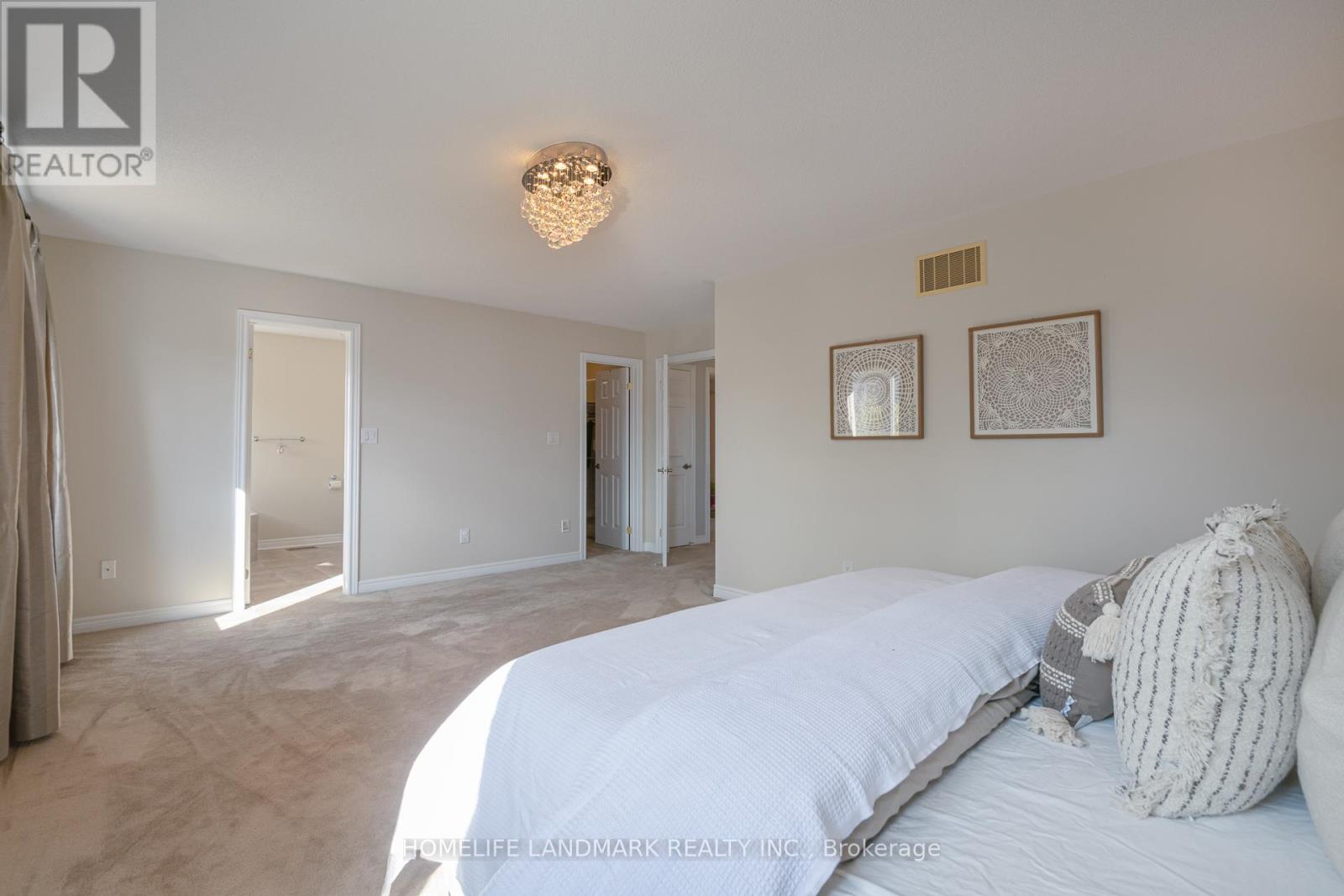 187 Colesbrook Road, Richmond Hill, Ontario  L4S 0C5 - Photo 21 - N12476476