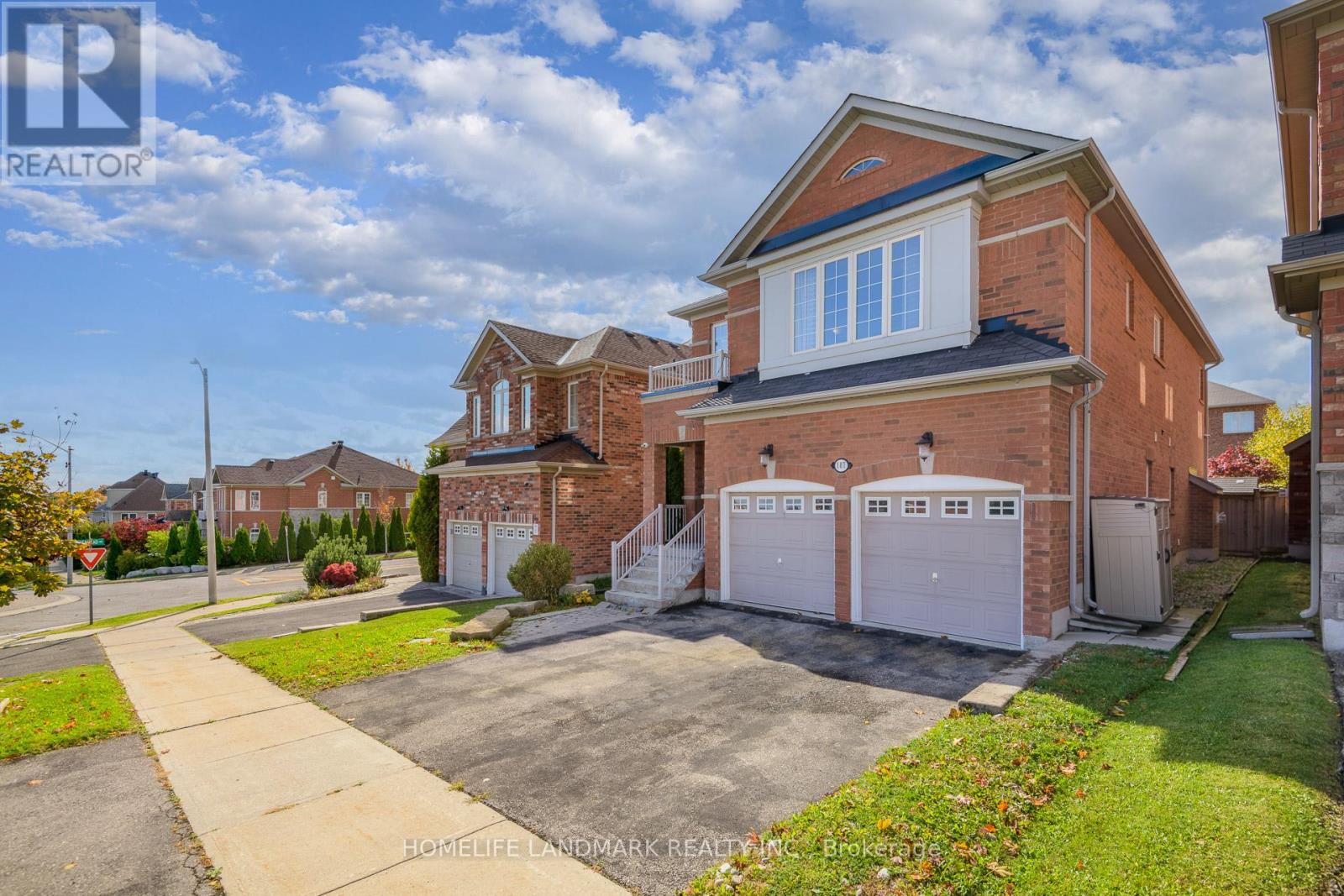 187 Colesbrook Road, Richmond Hill, Ontario  L4S 0C5 - Photo 3 - N12476476