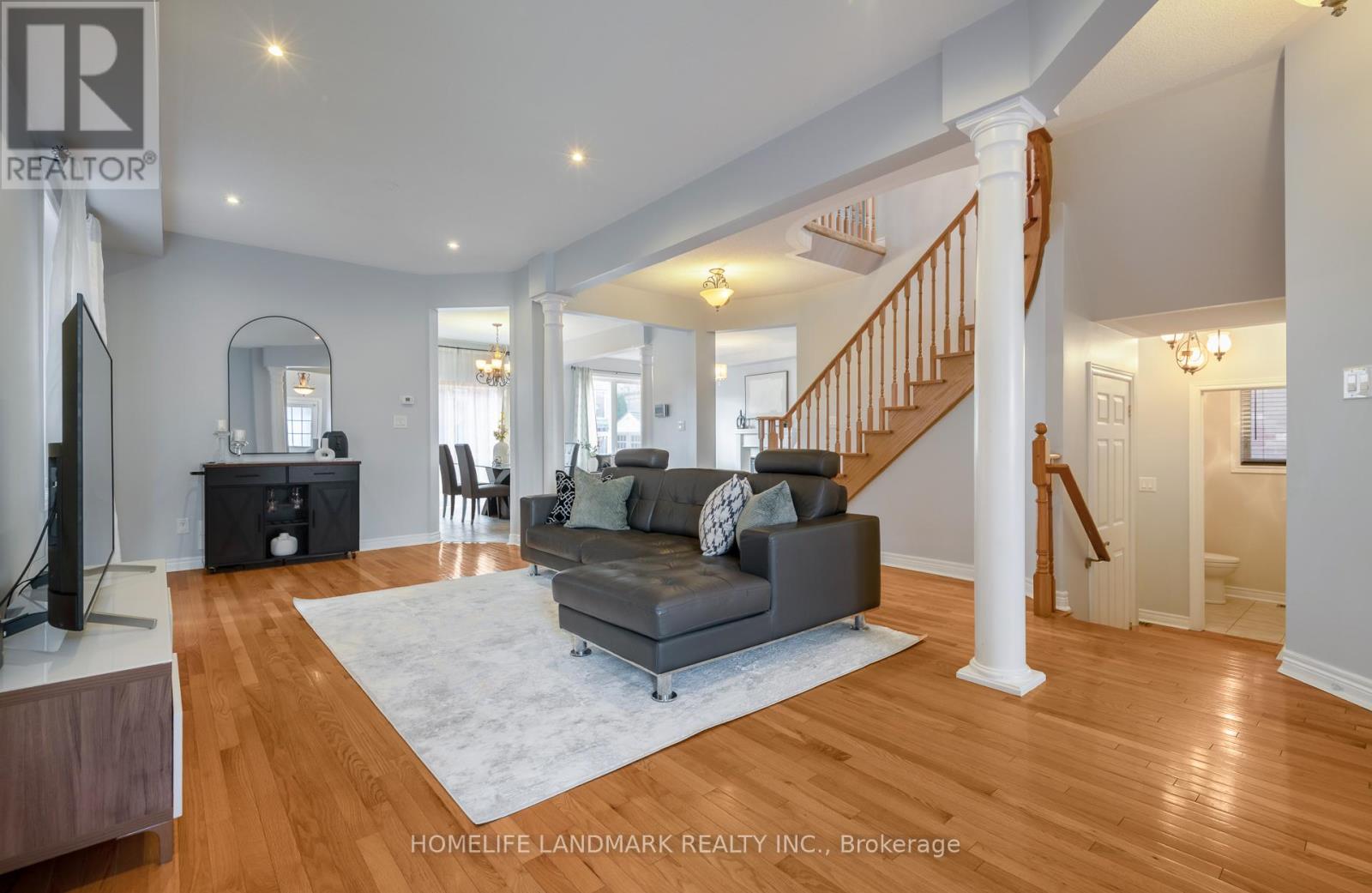 187 Colesbrook Road, Richmond Hill, Ontario  L4S 0C5 - Photo 5 - N12476476