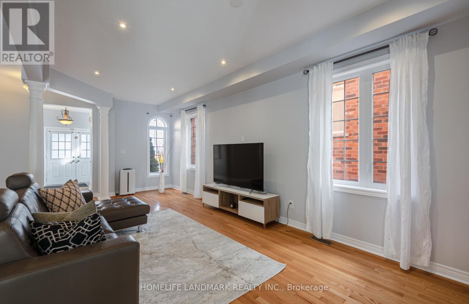 187 Colesbrook Road, Richmond Hill, Ontario  L4S 0C5 - Photo 7 - N12476476